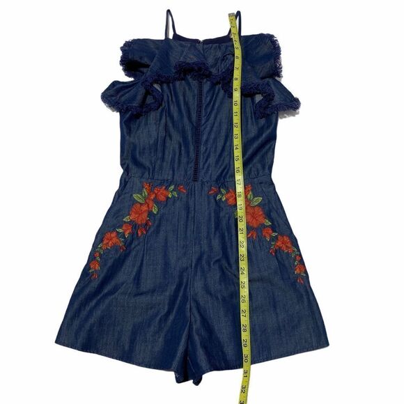 MOON River Embroidered Floral Denim Romper XS Nwt - Picture 5 of 11